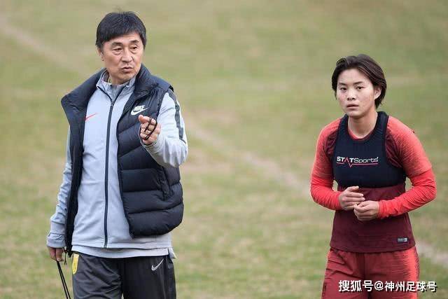 程进：完全没感觉自己是老将 三十岁的中场正当年